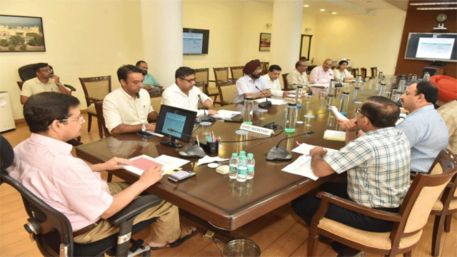 ਮੁੱਖ ਸਕੱਤਰ ਵੱਲੋਂ ਸੂਬੇ ਵਿੱਚ ਡਾਇਰੀਆ ਦੇ ਕੇਸਾਂ ਦੀ ਕੀਤੀ ਮੁੜ ਸਮੀਖਿਆ, ਮੁੱਖ ਮੰਤਰੀ ਦੀਆਂ ਹਦਾਇਤਾਂ ਦੀ ਸਖ਼ਤੀ ਨਾਲ ਪਾਲਣਾ ਦੇ ਨਿਰਦੇਸ਼ ਮੁੱਖ ਸਕੱਤਰ ਵੱਲੋਂ ਸੂਬੇ ਵਿੱਚ ਡਾਇਰੀਆ ਦੇ ਕੇਸਾਂ ਦੀ ਕੀਤੀ ਮੁੜ ਸਮੀਖਿਆ, ਮੁੱਖ ਮੰਤਰੀ ਦੀਆਂ ਹਦਾਇਤਾਂ ਦੀ ਸਖ਼ਤੀ ਨਾਲ ਪਾਲਣਾ ਦੇ ਨਿਰਦੇਸ਼