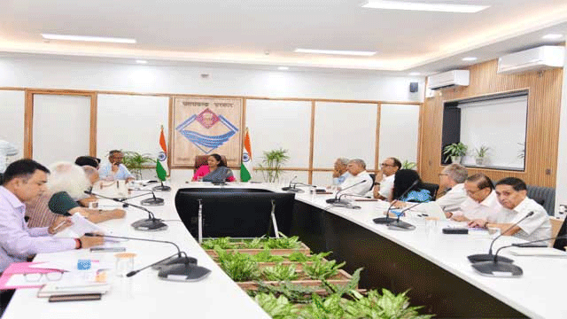 दून लाइब्रेरी एण्ड रिसर्च सेन्टर की सुविधाओं का निःशुल्क लाभ मिलेगा सरकारी स्कूलों के छात्र-छात्राओं को