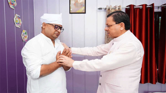 मुख्यमंत्री धामी ने वरिष्ठ पत्रकार पंकज पंवार की पत्नी के निधन पर शोक व्यक्त किया