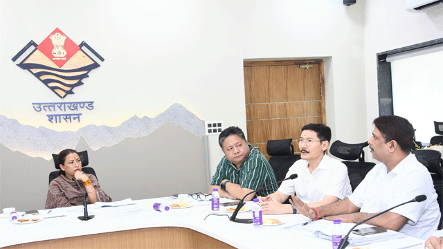 किसानों को 72 घंटे के अंदर मिले फसल का पैसा : रेखा आर्या किसानों को 72 घंटे के अंदर मिले फसल का पैसा : रेखा आर्या