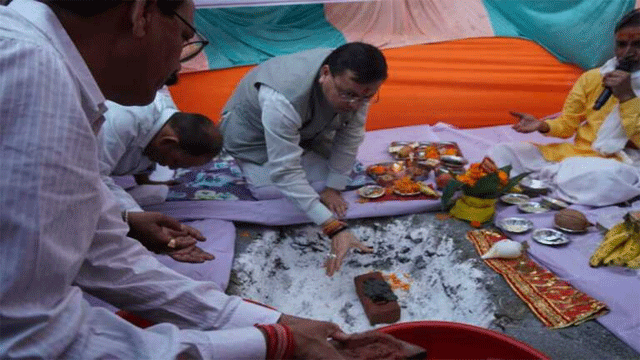 Chief Minister Dhami laid the foundation stone