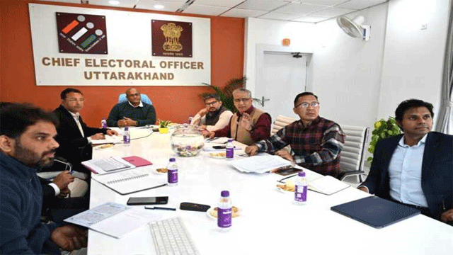 Chief Electoral Officer reviews four districts
